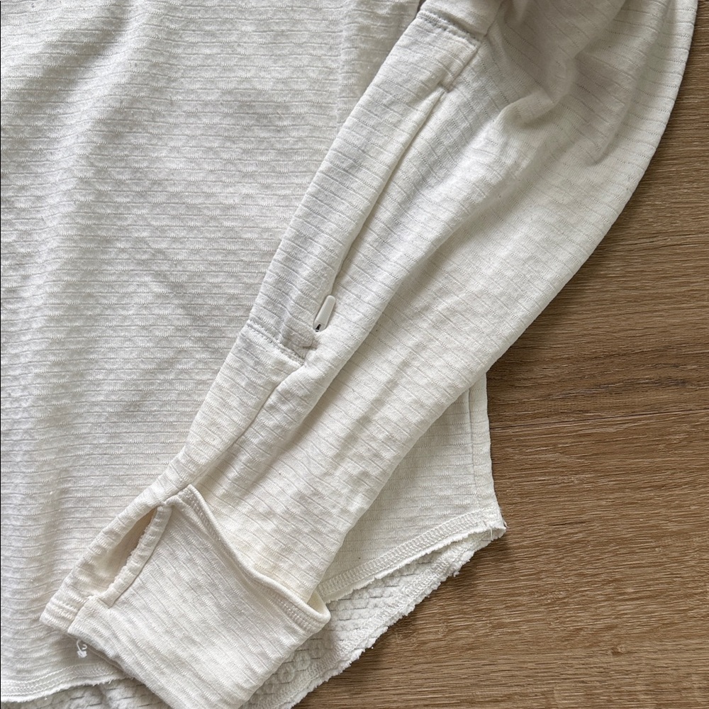 Nike Women's Running Quarter Zip in White - Picture 5 of 8